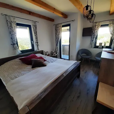 House Na Starom Kucistu 別荘